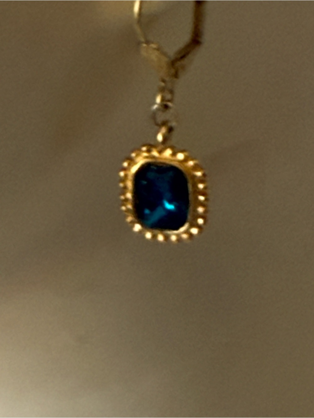 Trifari vintage 70-80 s Gold Drop Earrings with Teal Blue Gemstone - Picture 9 of 11